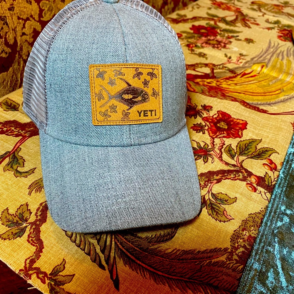 YETI Mangroves trucker hat. Snap back. New grey
